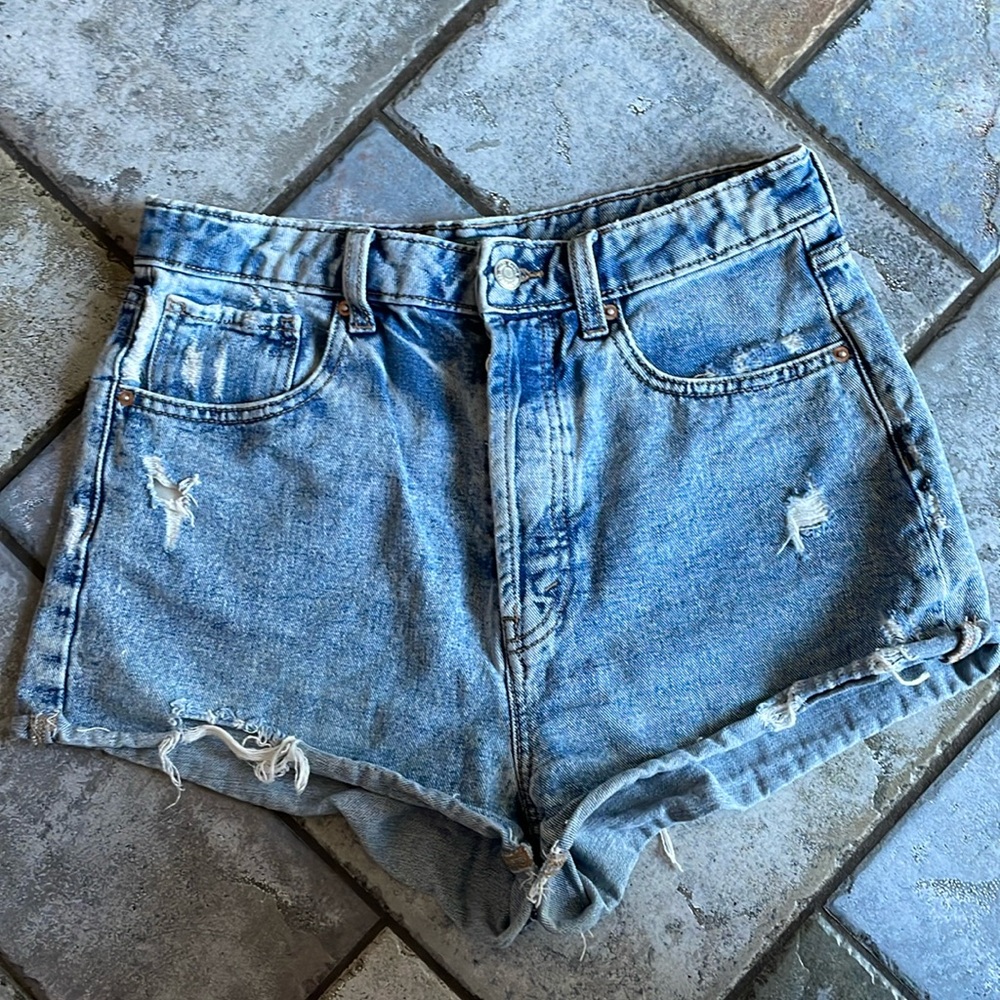 Wild Fable Women’s High Rise Jean Shorts Size 6